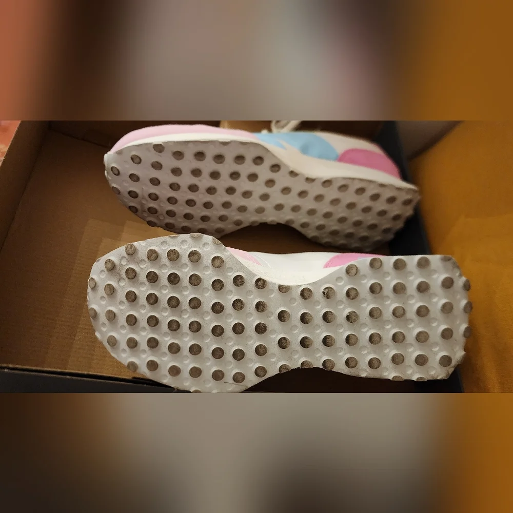 EUC New Balance 327 Pink Blue eur40 wms9 uskids7 - Picture 4 of 7